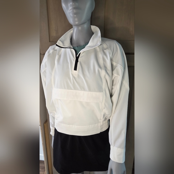 Athleta White Boundless Popover - Picture 3 of 4